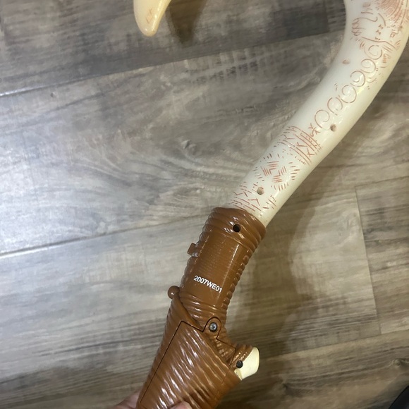 Disney Moana Maui's Magical Fish Hook - Picture 5 of 5